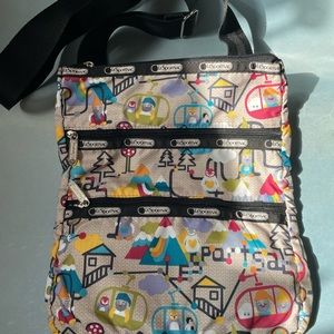 EUC Lesportsac Classic 3 Zipper Crossbody Purse